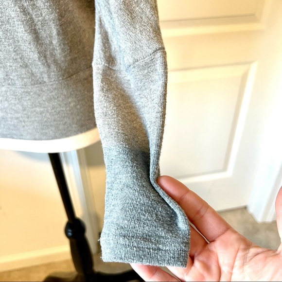 CUPCAKES & CASHMERE Gray Nirvana Dolman Sleeve Sweater—SZ. Small - Picture 12 of 14